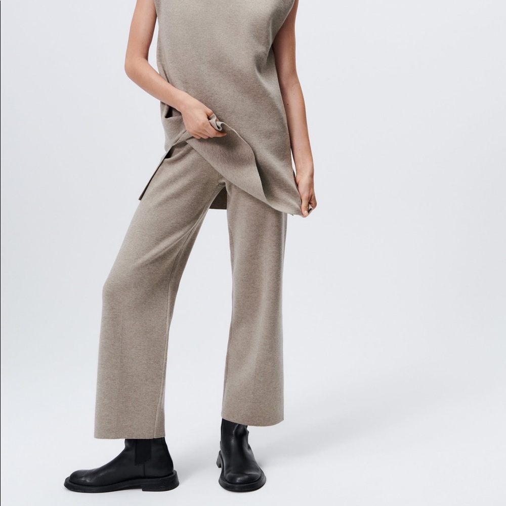 Zara straight leg knit pants in mink (similar to taupe). Size S. Worn 1x.